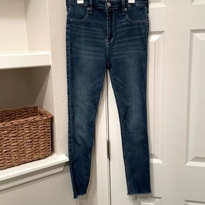 A&F skinny jeans 28/6S